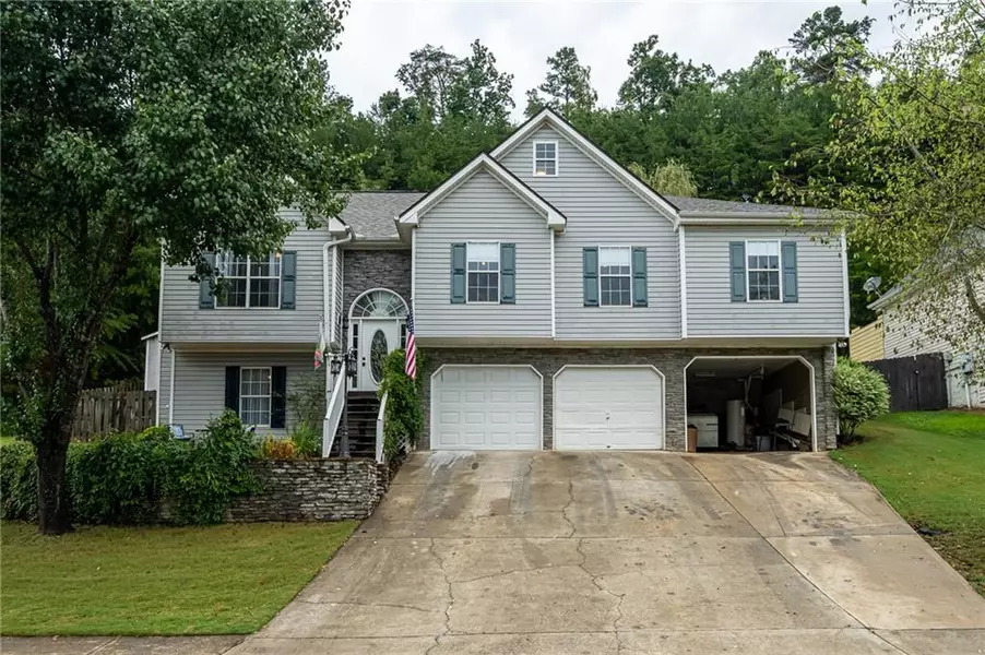 1066 Whispering Woods DR, Canton, GA 30114