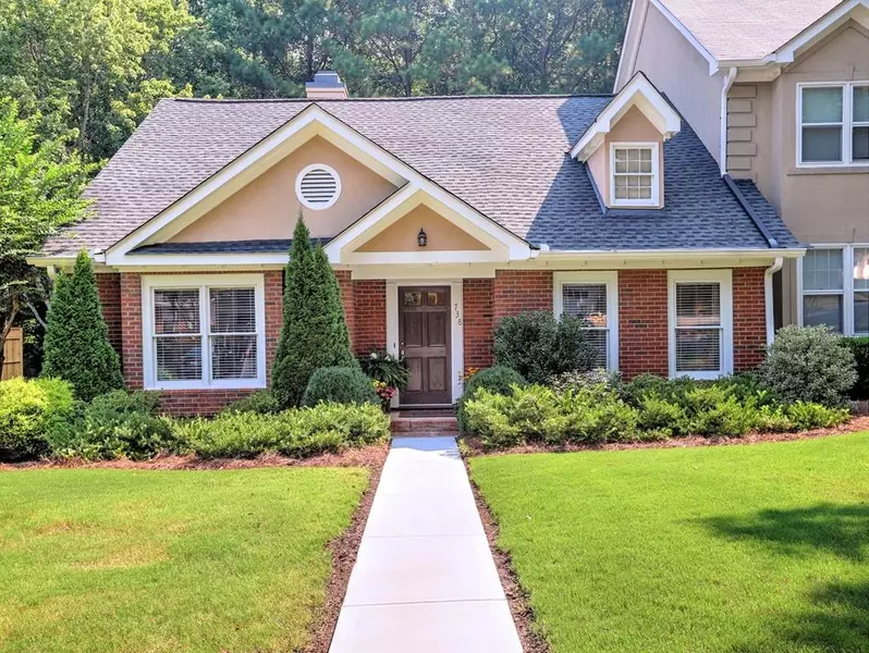 738 Olde Towne LN, Marietta, GA 30068