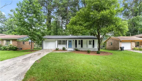 5332 Denny DR, Atlanta, GA 30349