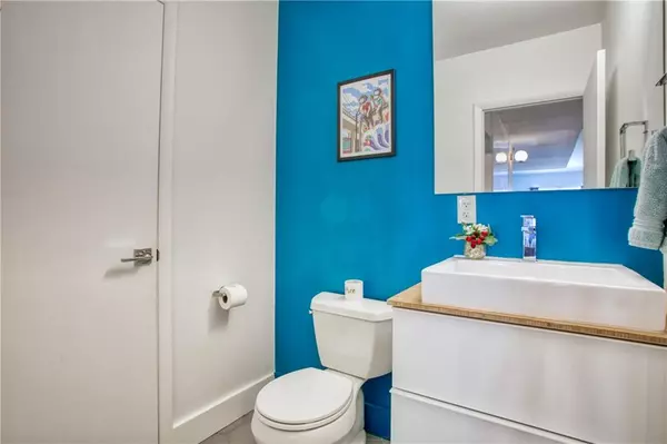 Atlanta, GA 30308,845 Spring ST NW #527