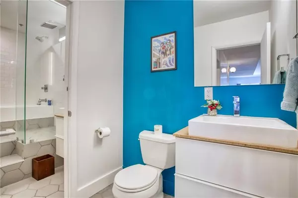 Atlanta, GA 30308,845 Spring ST NW #527