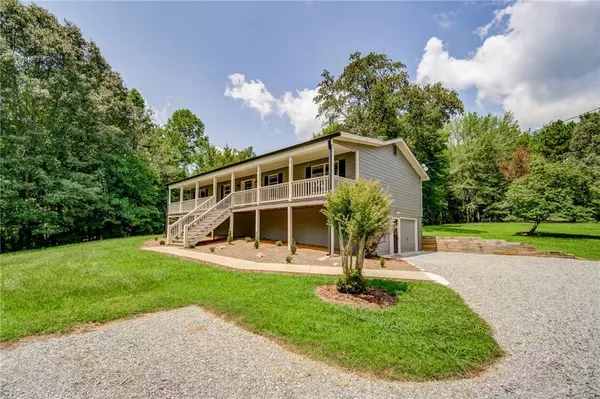 Waleska, GA 30183,4968 Moores Mill LN