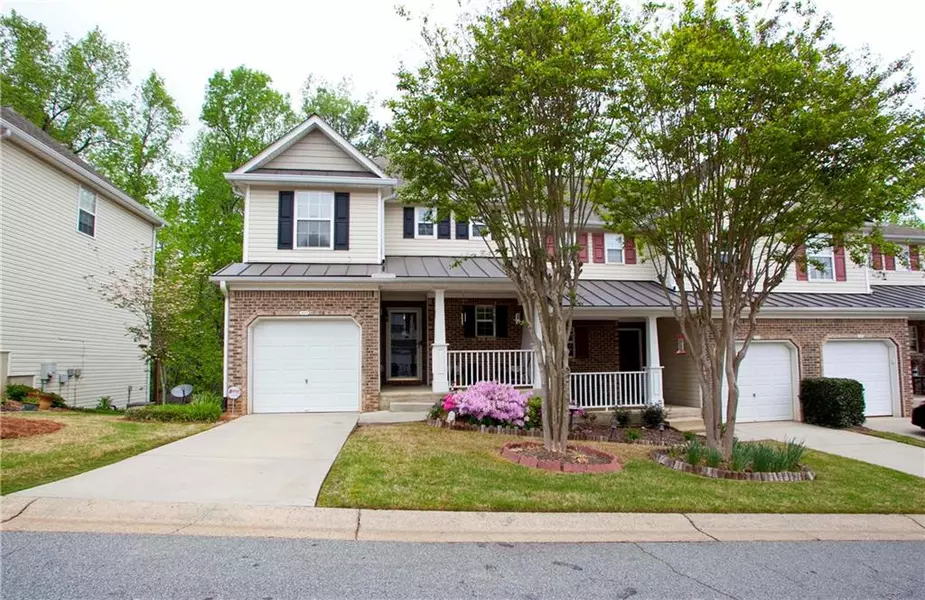 431 Red Coat LN, Woodstock, GA 30188