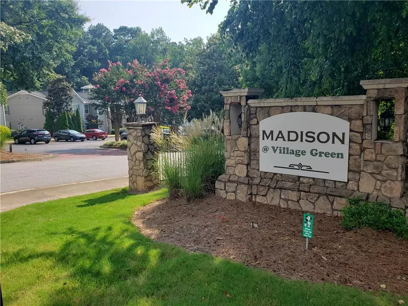 306 Madison CT SE, Smyrna, GA 30080