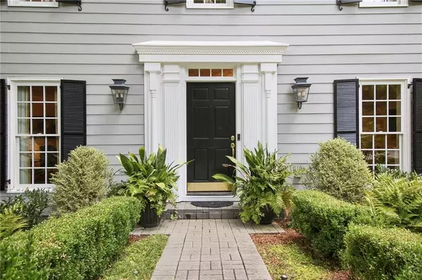 Atlanta, GA 30327,598 Chestnut Oak CT