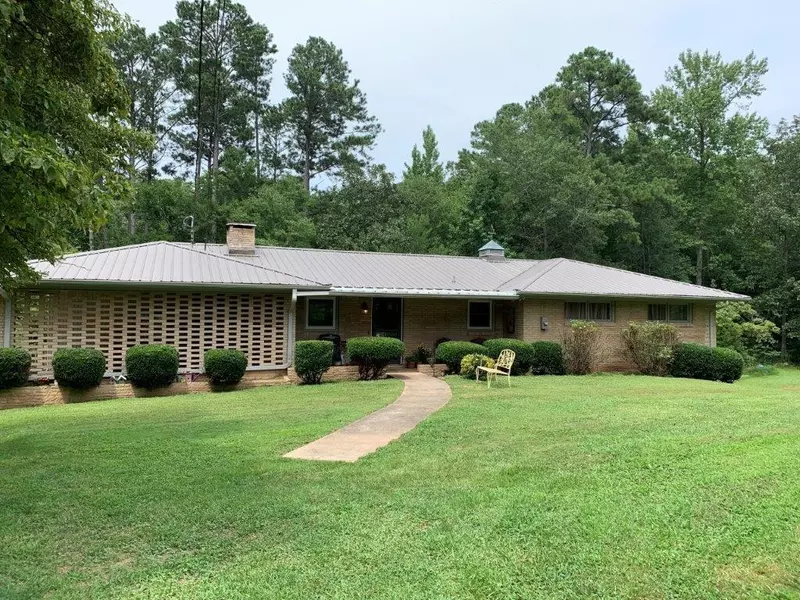 155 Mohawk DR, Tallapoosa, GA 30176