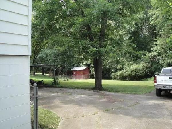 Acworth, GA 30101,4477 MAPLE DR