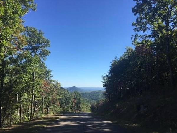 270 Stone Cliff DR, Ellijay, GA 30536