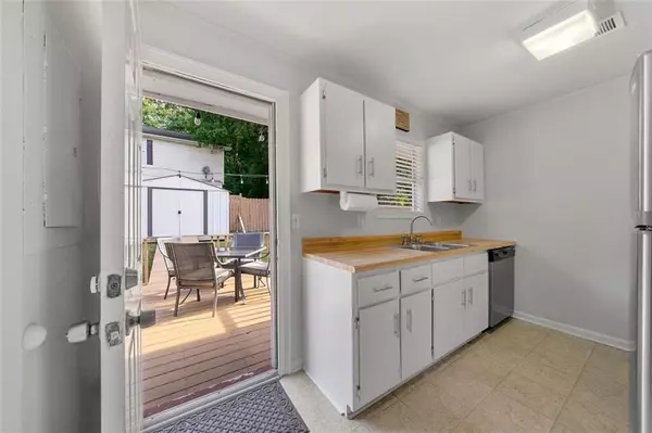 Acworth, GA 30101,171 Lake DR SE