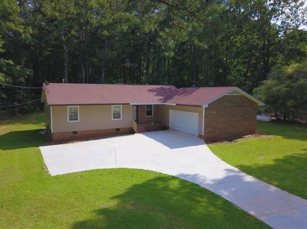 2482 W MCINTOSH RD, Griffin, GA 30223