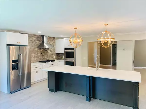 Cartersville, GA 30120,1 Walnut DR