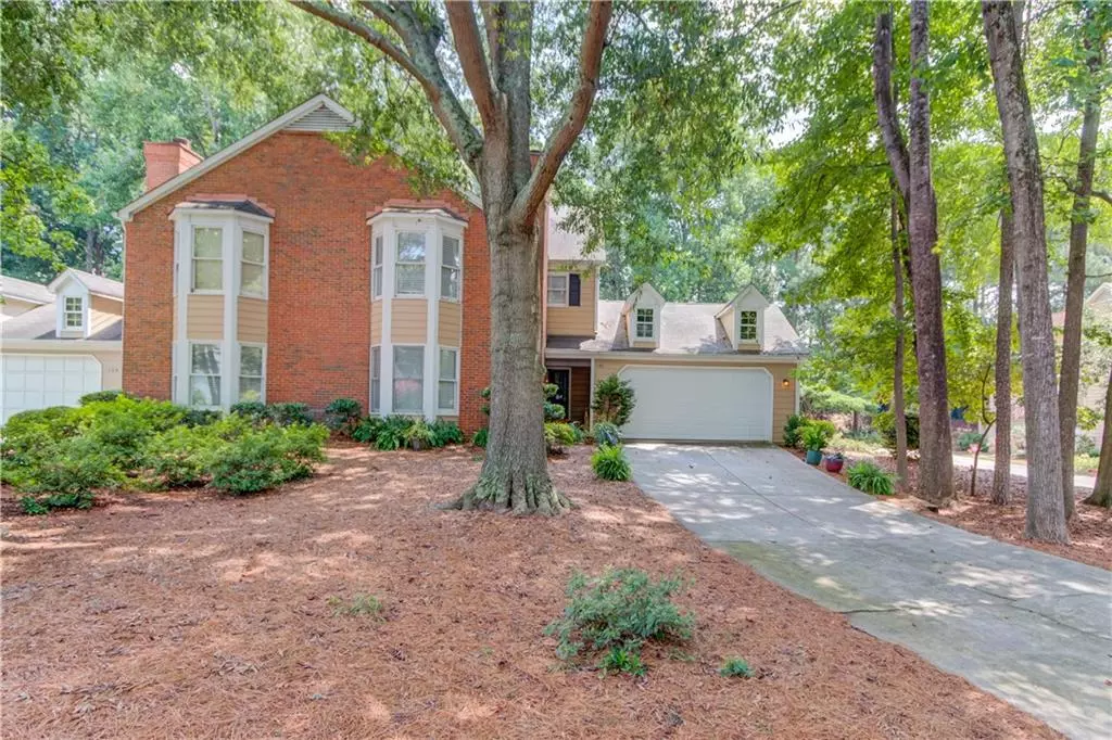 Roswell, GA 30075,130 Great Oaks LN