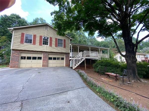 112 CREEKVIEW DR, Woodstock, GA 30188