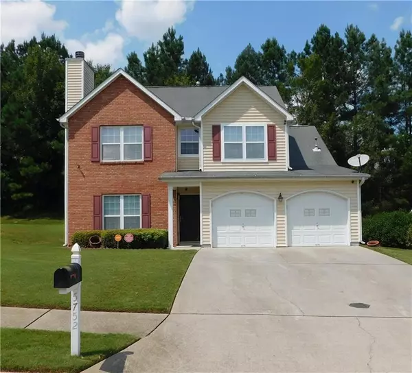 5752 Village LOOP, Fairburn, GA 30213