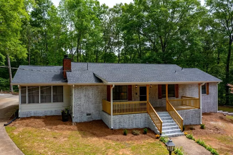 5150 Kilroy LN, Douglasville, GA 30135