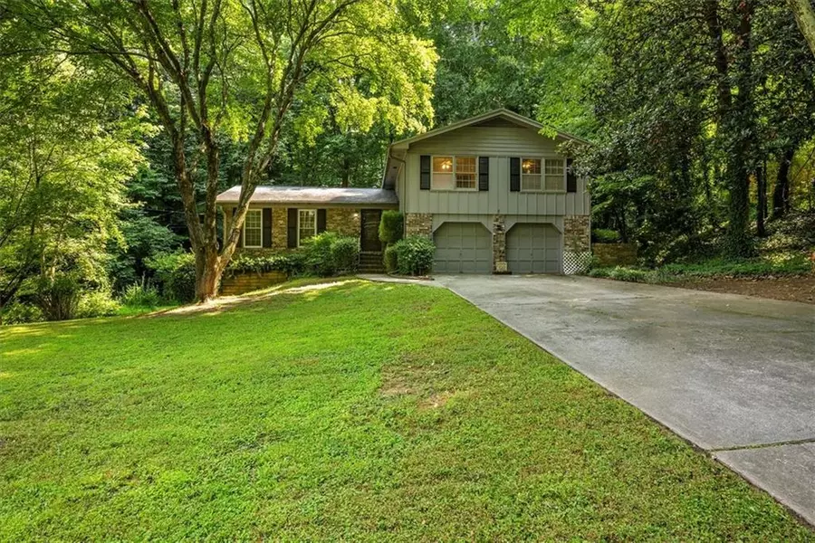 1542 Old Spring House LN, Dunwoody, GA 30338