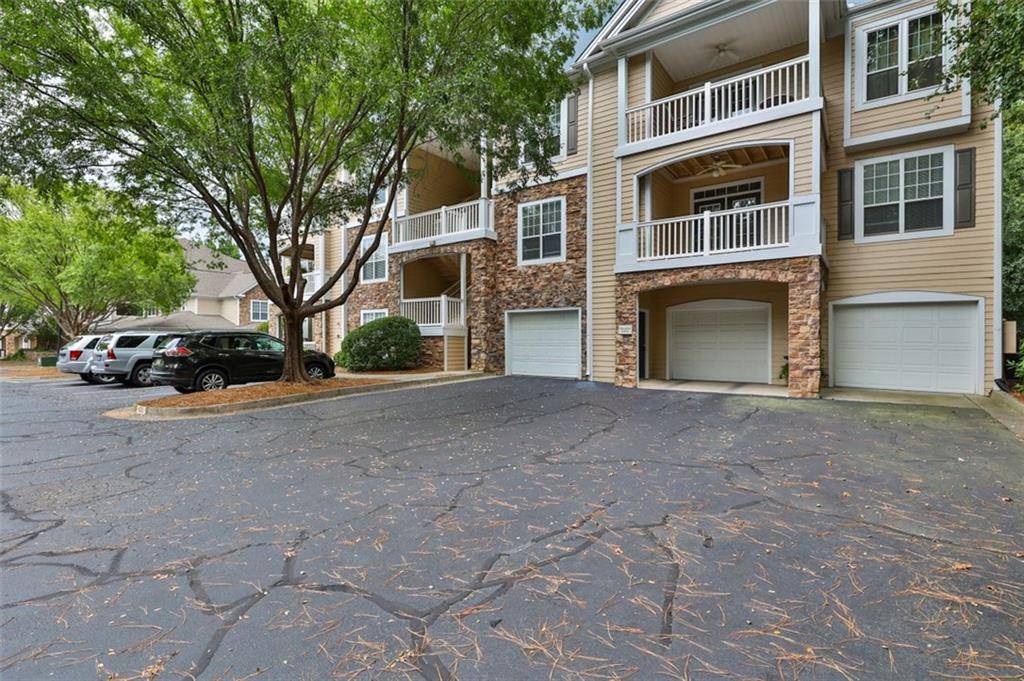 Alpharetta, GA 30004,613 SANDRINGHAM DR #613