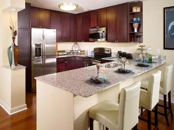 Atlanta, GA 30305,3242 Peachtree RD NE #1408