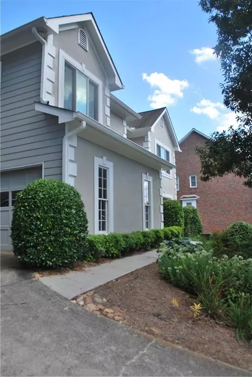 Roswell, GA 30076,11915 Stradford Wood