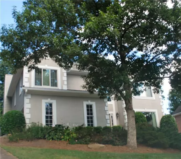 Roswell, GA 30076,11915 Stradford Wood