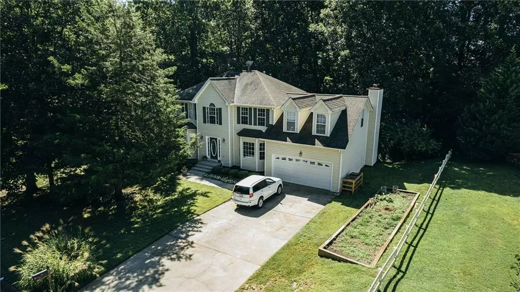 6220 Lillie LN, Cumming, GA 30040