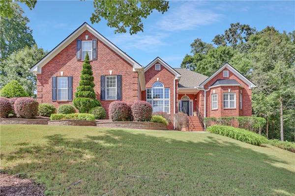 1616 Holly Ridge DR, Loganville, GA 30052