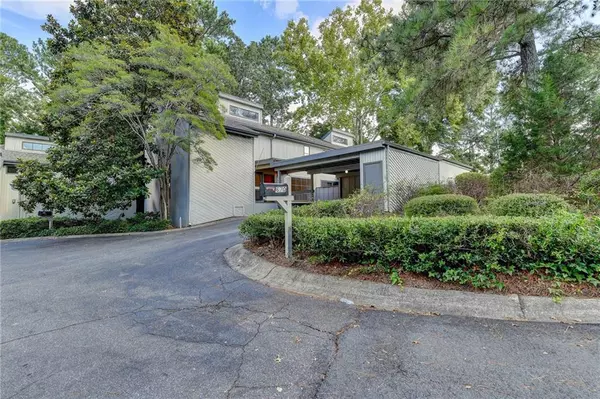 Marietta, GA 30068,670 Highland CT