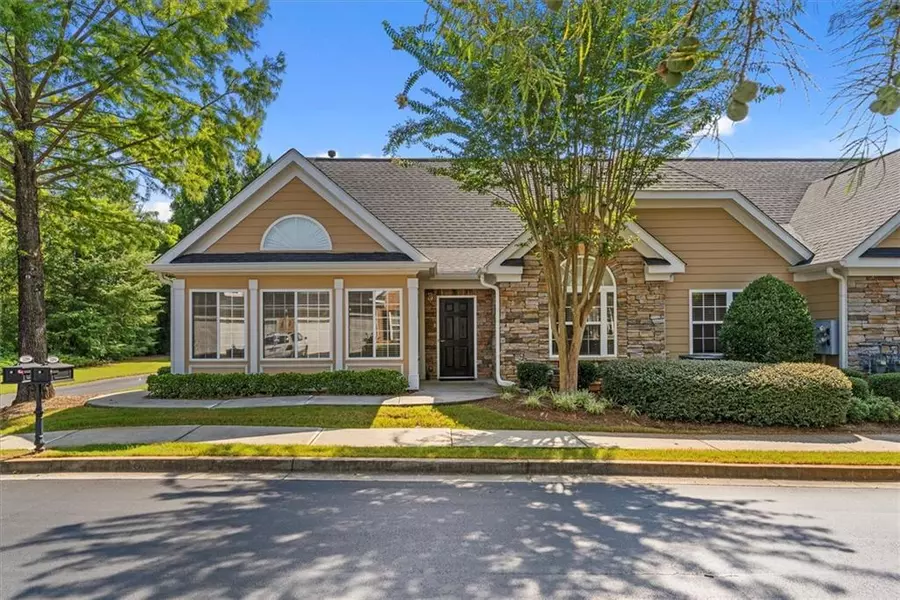 3204 Village LN, Roswell, GA 30075