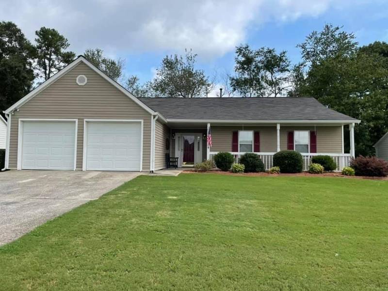 3329 Hobbit GLN, Powder Springs, GA 30127