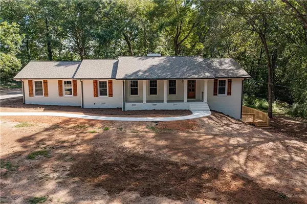 5280 Parks RD, Cumming, GA 30041