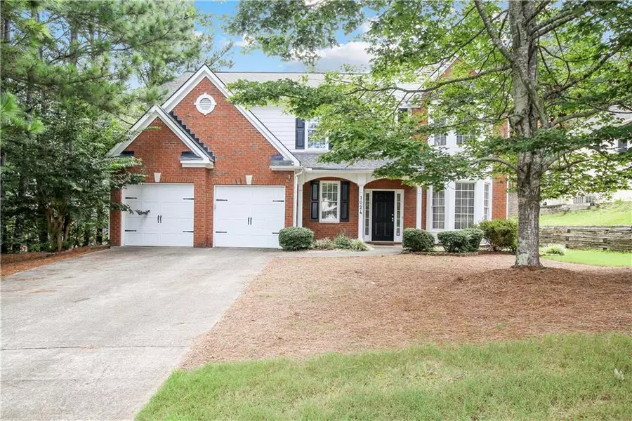 1024 Chatsworth LN, Woodstock, GA 30189