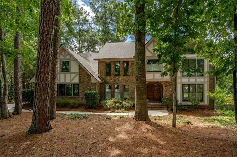 245 Glen Meadow CT, Atlanta, GA 30328