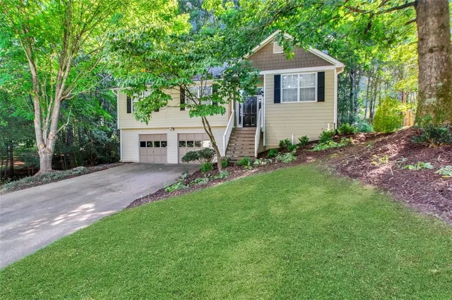 2747 COUNTRY CREEK WAY NW, Kennesaw, GA 30152