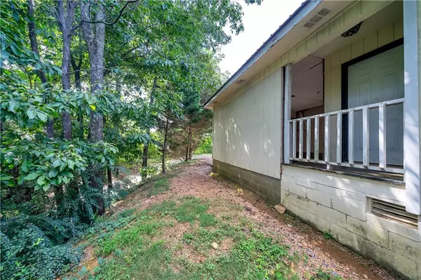 White, GA 30184,32 Jones CT NE