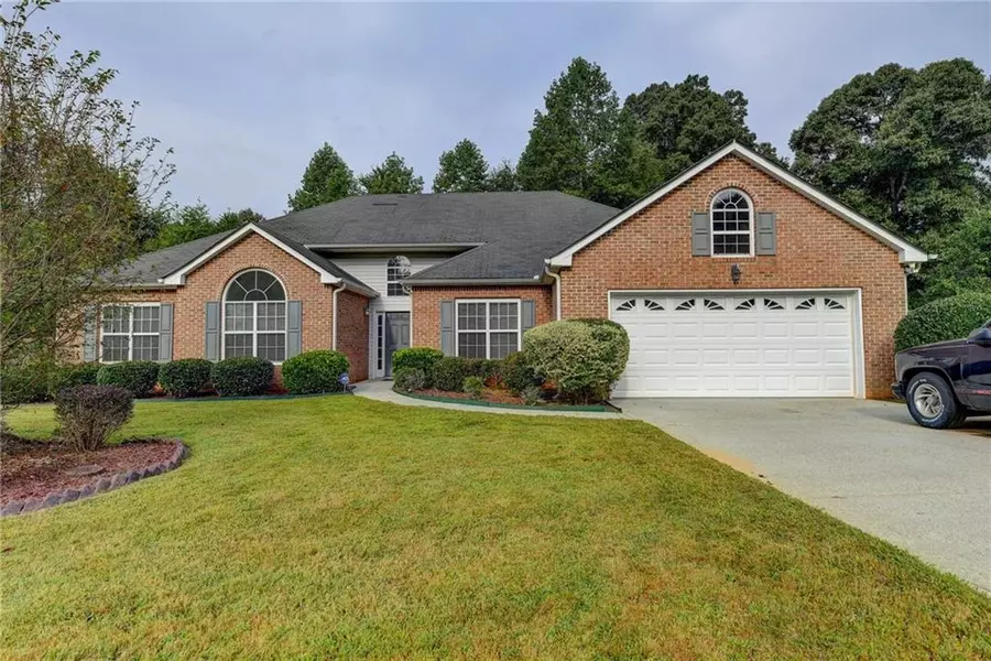 7422 Woody Springs DR, Flowery Branch, GA 30542