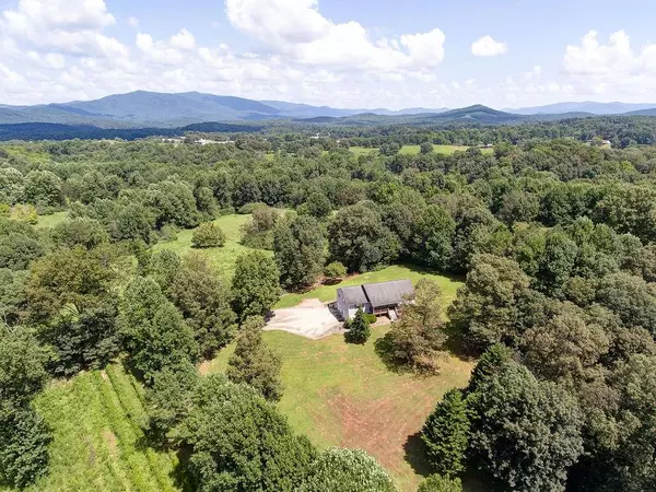 Ellijay, GA 30536,485 Parker RD