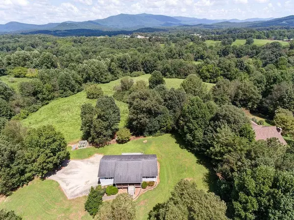 Ellijay, GA 30536,485 Parker RD