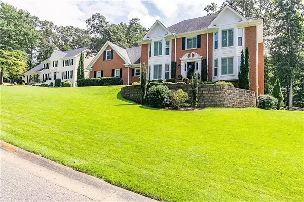 Roswell, GA 30076,8605 Woodledge LN