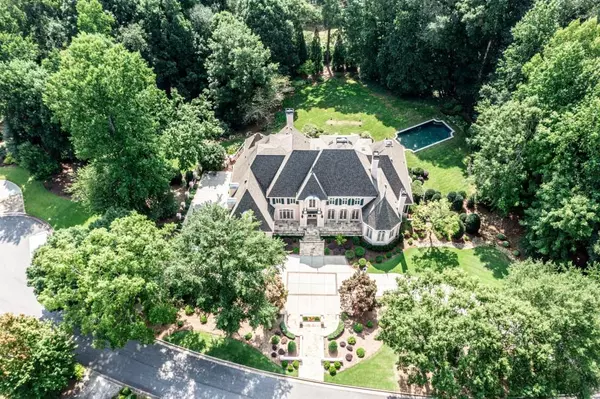 Sandy Springs, GA 30350,8475 Lazy Oaks CT