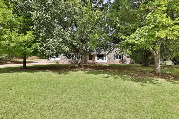 Fayetteville, GA 30215,320 Country Squire