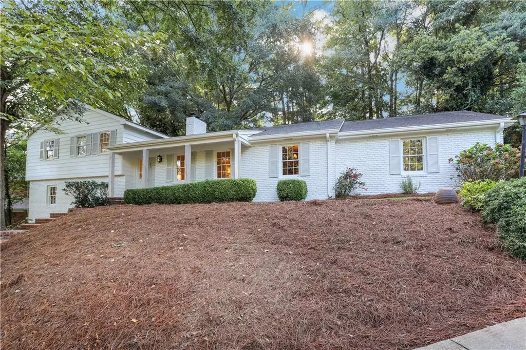 Atlanta, GA 30327,2541 Hyde Manor DR NW