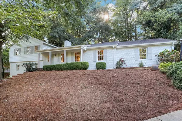2541 Hyde Manor DR NW, Atlanta, GA 30327
