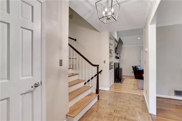 Atlanta, GA 30327,2541 Hyde Manor DR NW