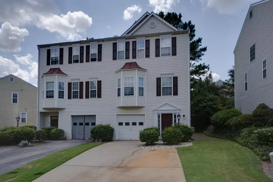 4443 Thorngate LN, Acworth, GA 30101