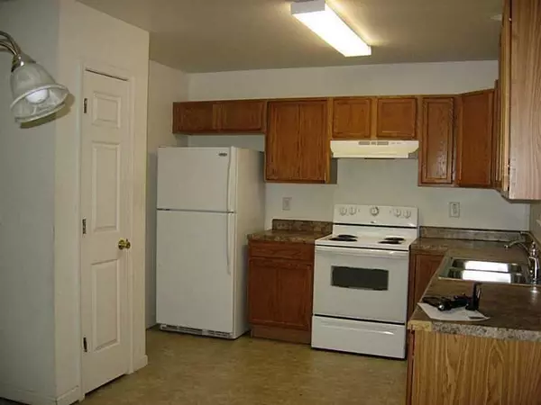 Canton, GA 30114,130 Dr John T Pettit ST #130