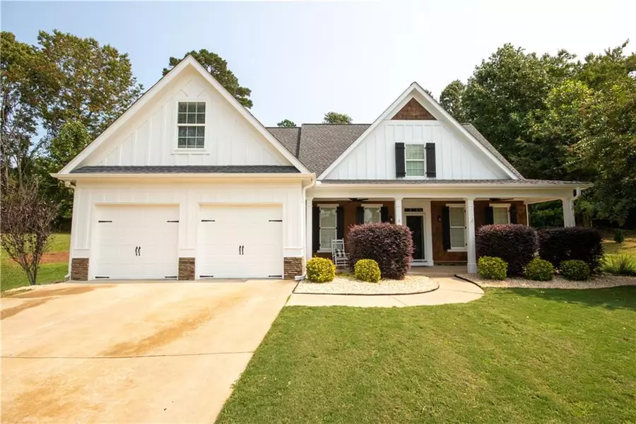 71 Glen Cedar LN, Dawsonville, GA 30534