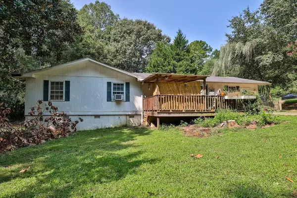 205 Eastbrook DR, Winder, GA 30680