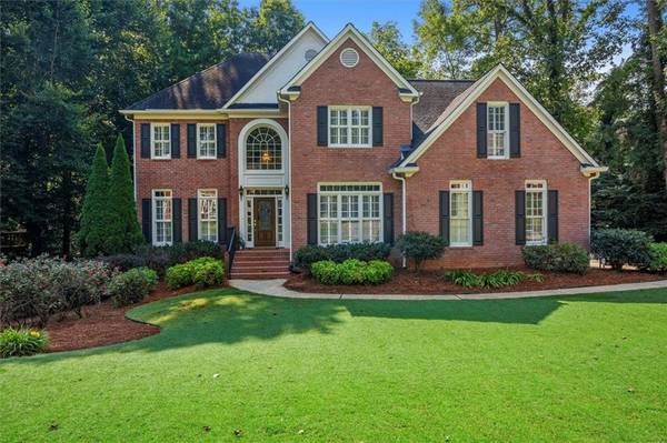 3560 Treeline PASS NE, Roswell, GA 30075