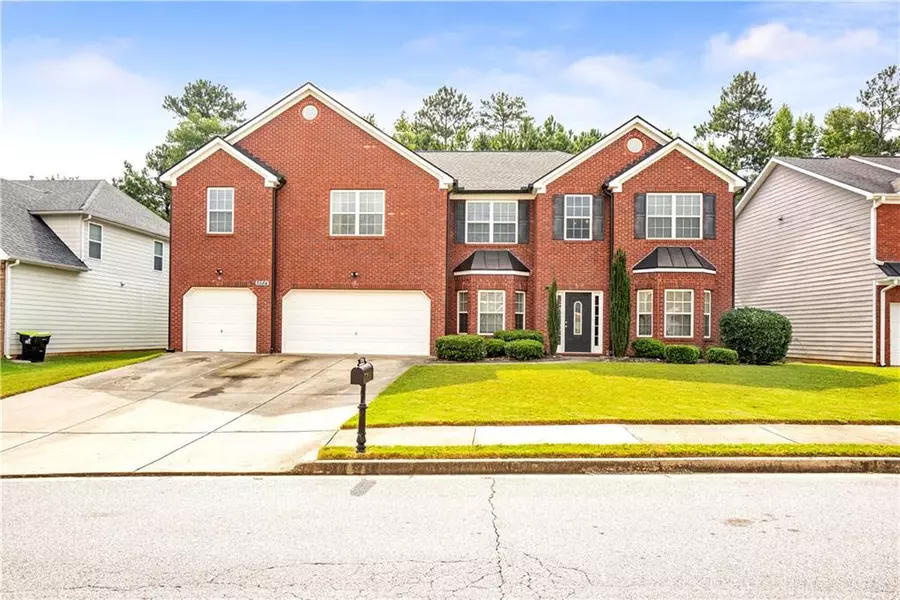 5584 Dendy TRCE, Fairburn, GA 30213