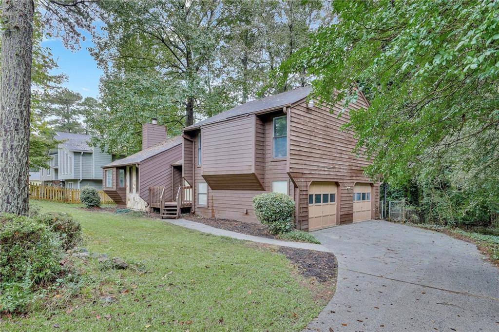147 Omega DR, Lawrenceville, GA 30044